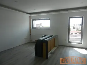 Pronájem obchodního prostoru, Uherský Brod, Bří Lužů, 72 m2
