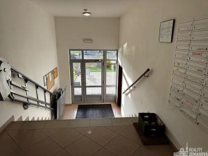 Pronájem bytu 2+kk, Praha - Záběhlice, Mattioliho, 69 m2