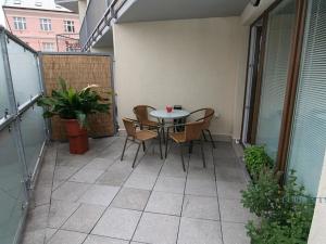 Prodej bytu 2+kk, Praha - Libeň, Drahobejlova, 68 m2