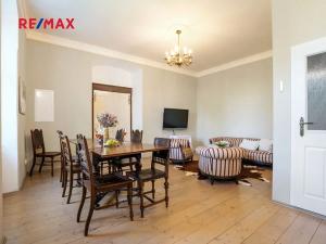 Prodej rodinného domu, Včelákov, 358 m2