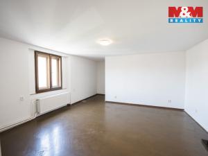 Pronájem bytu 3+1, Nechanice, Husovo nám., 98 m2