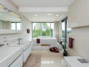 Prodej rodinného domu, Bratislava, Slovensko, 490 m2