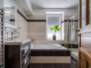 Prodej rodinného domu, Ledečko, 257 m2