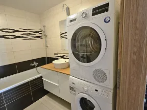 Pronájem bytu 3+1, Praha - Vršovice, Rostovská, 75 m2