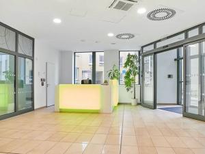 Pronájem kanceláře, Karlovy Vary, Moskevská, 500 m2