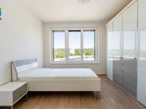 Prodej bytu 4+kk, Praha - Holešovice, U Pergamenky, 117 m2