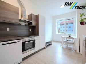 Prodej bytu 1+1, Milovice, Topolová, 44 m2