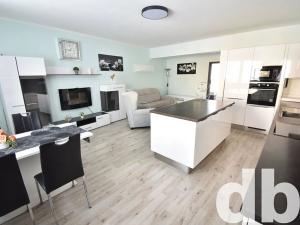 Pronájem bytu 3+kk, Karlovy Vary, Kosmonautů, 110 m2