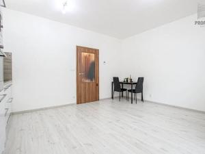 Pronájem bytu 1+kk, Brno, Lišejníková, 35 m2