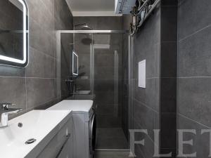 Pronájem bytu 2+1, Praha - Holešovice, Tusarova, 69 m2