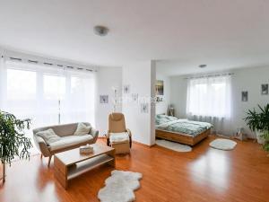 Pronájem vily, Praha - Stodůlky, Pod viaduktem, 996 m2