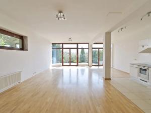 Pronájem rodinného domu, Praha - Nebušice, 360 m2