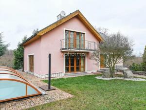 Pronájem vily, Choteč, 190 m2