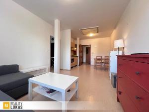 Pronájem bytu 2+kk, Ostrava, Jiřího Trnky, 45 m2