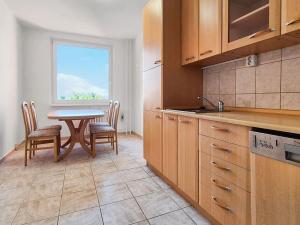 Pronájem bytu 3+1, Praha - Bohnice, Lindavská, 77 m2