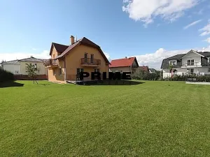 Pronájem rodinného domu, Průhonice, Pod Valem II., 400 m2