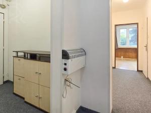 Pronájem bytu 2+1, Praha - Strašnice, Křenická, 60 m2