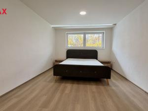 Pronájem bytu 3+kk, Ostrava - Poruba, Záhumenní, 85 m2