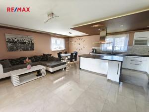 Prodej rodinného domu, Kly, 157 m2