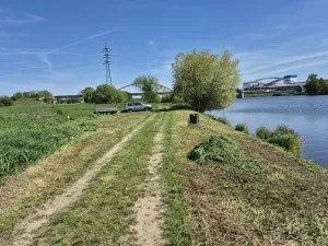 Prodej pole, Píšťany, 5816 m2