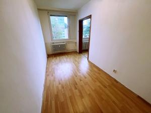 Prodej bytu 3+1, Praha - Prosek, Bohušovická, 55 m2