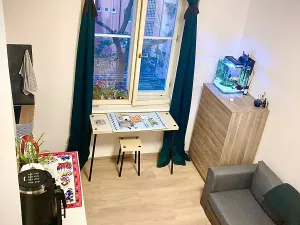 Pronájem bytu 1+kk, Praha - Vinohrady, Hradecká, 17 m2