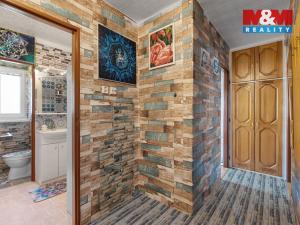 Prodej bytu 3+1, Jesenice, Školní, 55 m2