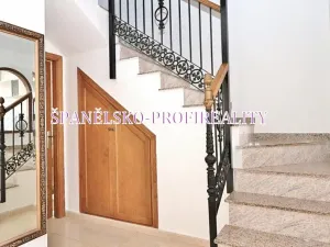 Prodej vily, Torrevieja, Španělsko, 90 m2