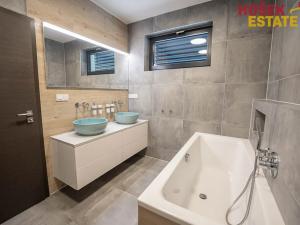 Prodej rodinného domu, Svinošice, 239 m2