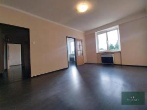 Prodej bytu 2+1, Hrádek, 1. máje, 46 m2