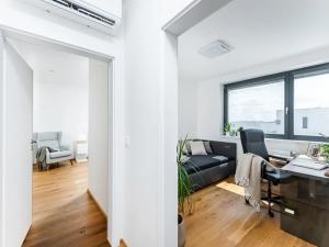 Pronájem rodinného domu, Přezletice, Školní, 120 m2