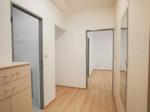 Pronájem bytu 3+1, Praha - Břevnov, Nad alejí, 69 m2