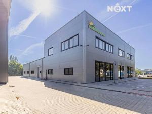 Pronájem skladu, Milovice, 386 m2