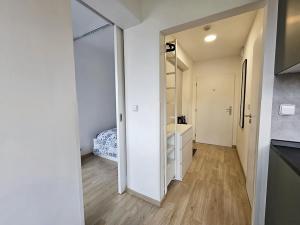 Pronájem bytu 1+1, Praha - Jinonice, Peroutkova, 30 m2