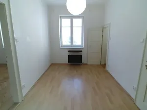 Pronájem bytu 2+kk, Praha - Michle, Pobočná, 45 m2