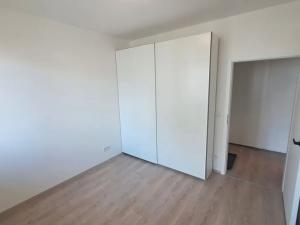 Pronájem bytu 2+kk, Praha - Hlubočepy, Fabiánové, 44 m2