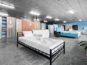 Prodej obchodního prostoru, Kolín, Sladkovského, 1465 m2