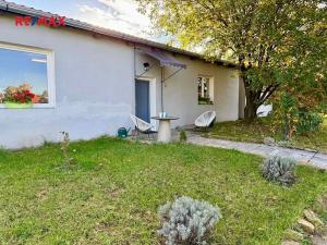 Pronájem skladu, Dolní Chvatliny, 3690 m2