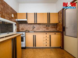 Prodej bytu 3+1, Pardubice - Studánka, Bartoňova, 69 m2