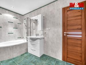 Prodej bytu 3+1, Červený Kostelec - Lhota za Červeným Kostelcem, 17. listopadu, 69 m2