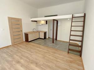 Pronájem bytu 2+kk, Praha - Smíchov, Rozkošného, 40 m2