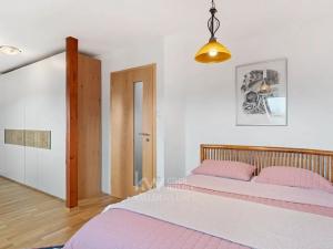 Prodej bytu 4+kk, Nehvizdy, Pražská, 107 m2