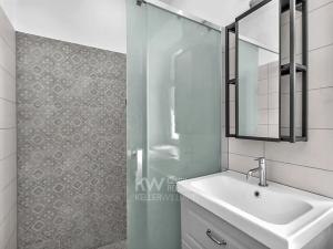 Prodej rodinného domu, Velim, Palackého, 270 m2