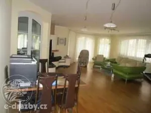 Dražba rodinného domu, Čestlice, Ke Hřišti, 436 m2