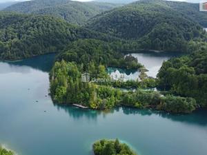 Prodej komerčního pozemku, Rakovica, Chorvatsko, 70904 m2