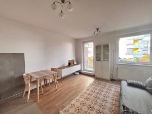 Pronájem bytu 1+kk, Praha - Stodůlky, Svitákova, 6778 m2