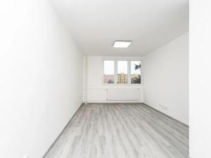 Prodej bytu 3+1, Ostrava, náměstí Antonie Bejdové, 73 m2