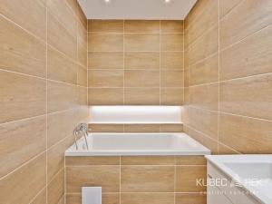 Prodej bytu 2+kk, Jindřichův Hradec, sídliště Vajgar, 43 m2