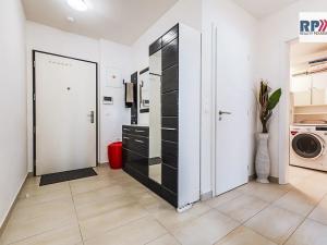 Prodej bytu 3+kk, Praha - Vysočany, Strnadových, 74 m2