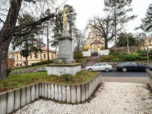 Pronájem bytu 2+kk, Praha - Modřany, Komořanská, 47 m2